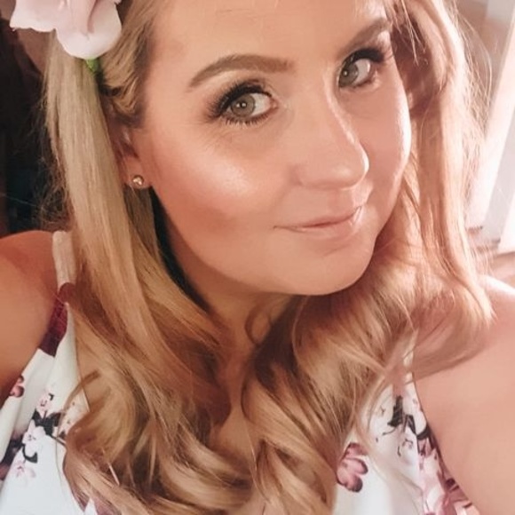 Meet your Posher, Jessy - Picture 1 of 1